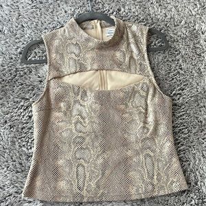cutout snakeskin pattern top